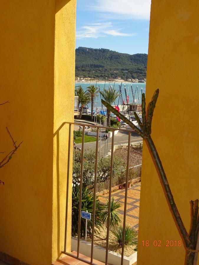 O Reves Ailleurs Panzió Saint-Cyr-sur-Mer Kültér fotó