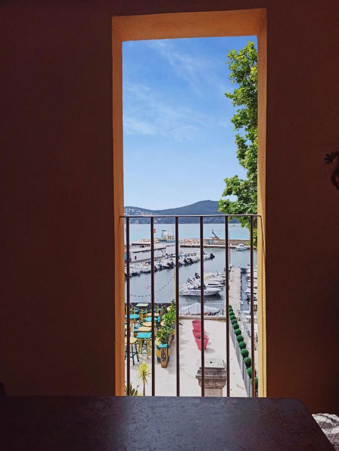 O Reves Ailleurs Panzió Saint-Cyr-sur-Mer Kültér fotó